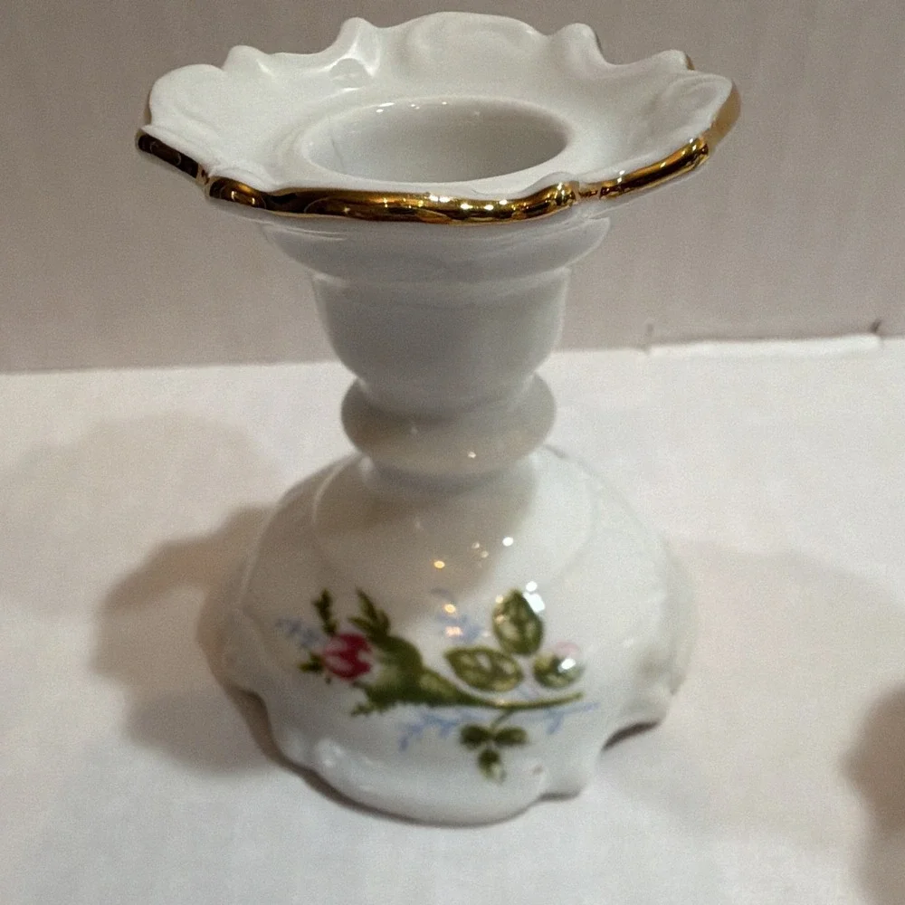 vintage moss rise Pair White Ceramic Floral Candle Holders Gold Rim 3 in tall